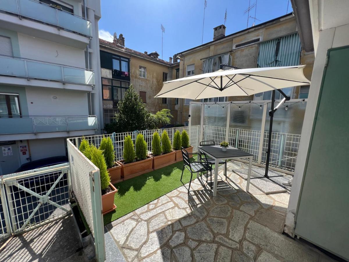 Ferienwohnung Silenzioso Loft A Due Passi Dal Viale Cuneo Exterior foto